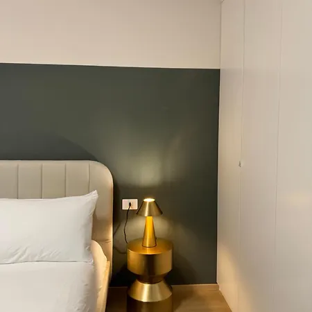 Prestige - Just 30 Seconds Walk To Bernina Express Guest house Tirano