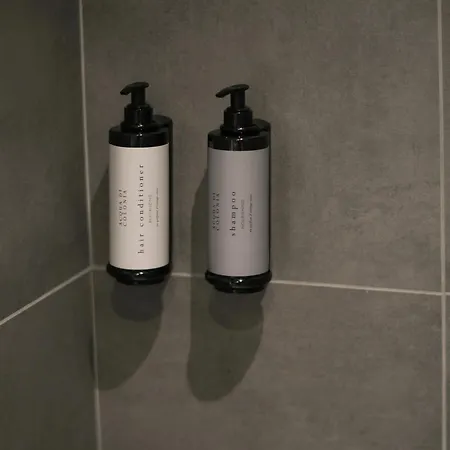 Prestige - Just 30 Seconds Walk To Bernina Express *